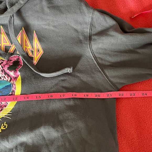 FREEZE Def Leppard Rock of Ages Hoodie L 22” P2P Charcoal EUC - Picture 7 of 8
